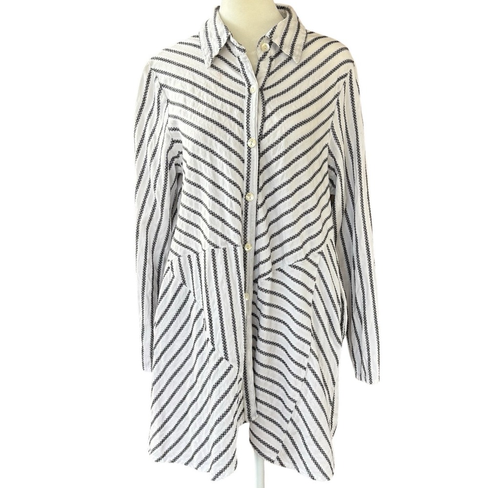 Tulip White Black Printed‎ Women's Oversized M Long Sleeve Button-Down Shirt